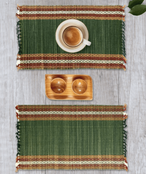 Handmade Dining Table Mats in Green (Set of 2/4/6) | Eco Friendly Tableware Sustainably Handwoven from Natural Grass